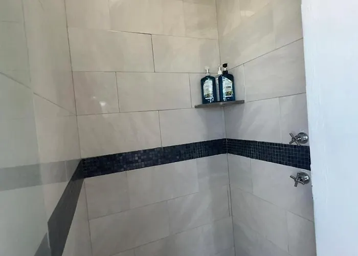 Elegant In An Upscale Building Apartahotel Cabo San Lucas