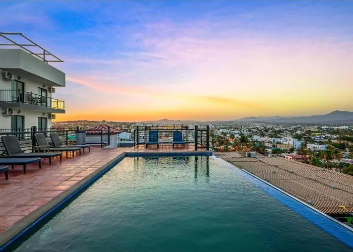 Elegant In An Upscale Building 4*